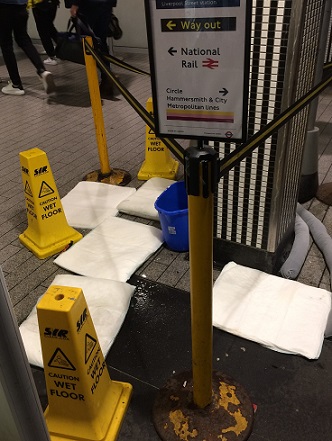 FloodSax being used at Liverpool Street railway station in London